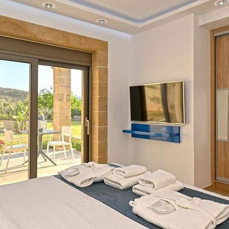 Larimar Luxury Sea View Villa Kíssamos Buitenkant foto